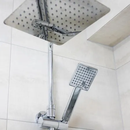 Apartamenty,pokoje Paholski 3*