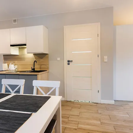 Apartamenty,pokoje Paholski 公寓式酒店