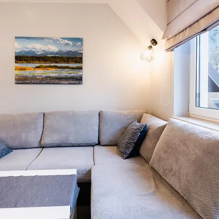 Apartamenty,pokoje Paholski 公寓式酒店 3*