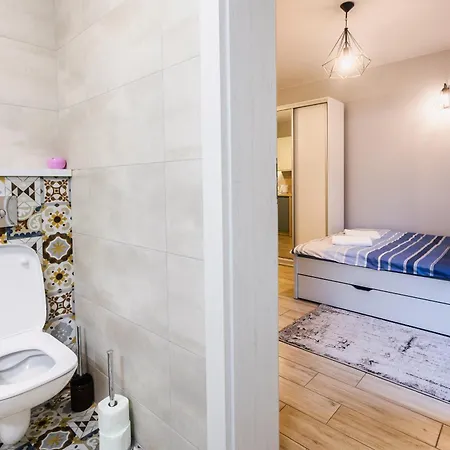 Apartamenty,pokoje Paholski 公寓式酒店