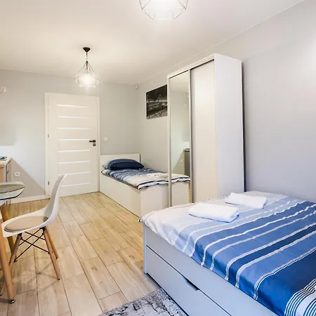 Apartamenty,pokoje Paholski 公寓式酒店 Zubrzyca Gorna