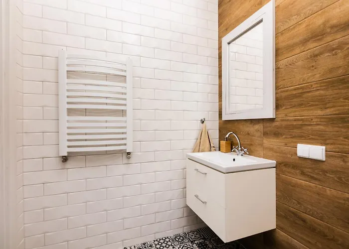 Apartamenty,pokoje Paholski شقة فندقية