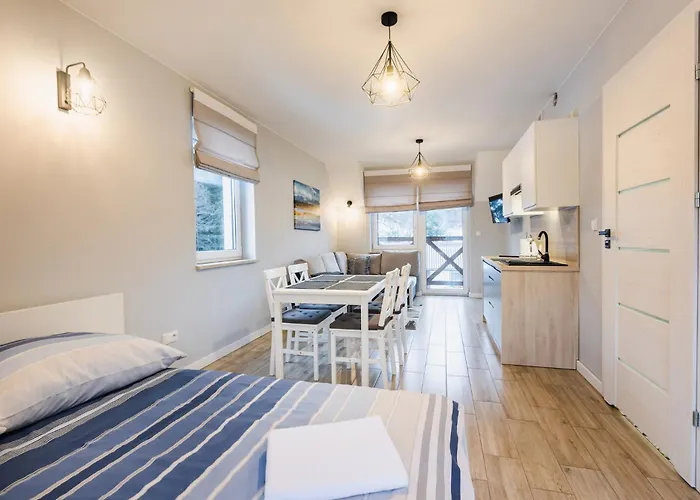 Apartamenty,pokoje Paholski شقة فندقية 3*