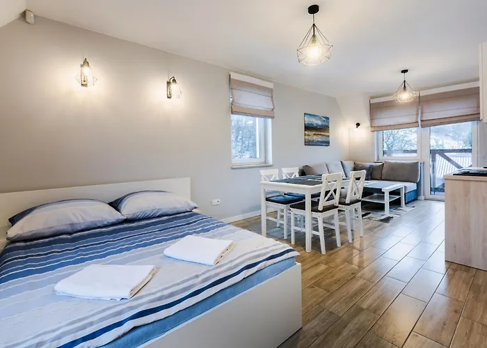 Apartamenty,pokoje Paholski 3*